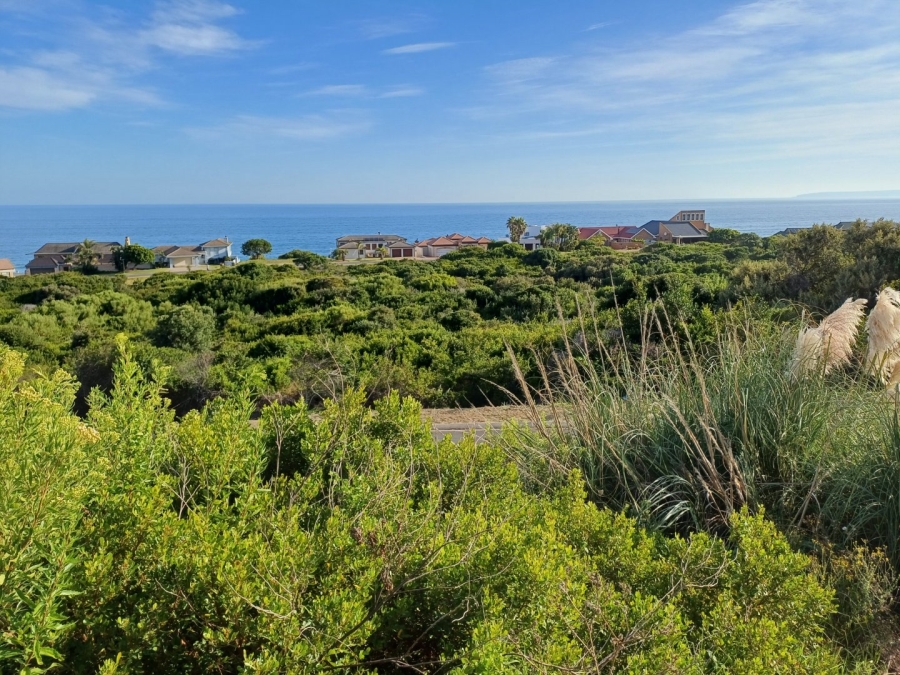  Bedroom Property for Sale in Outeniqua Strand Western Cape